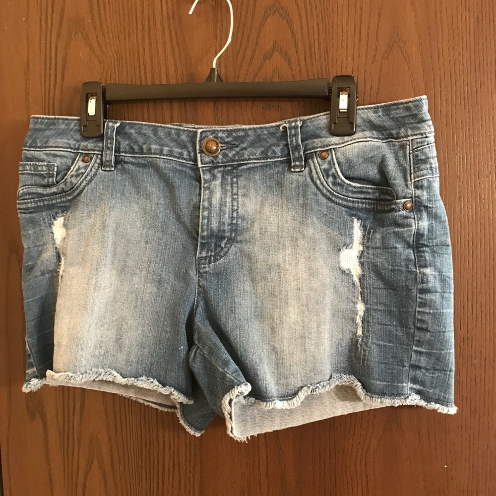 Elle jean shorts